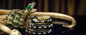Model kalung emas terbaru snake