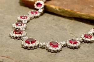 kalung berlian pretty woman
