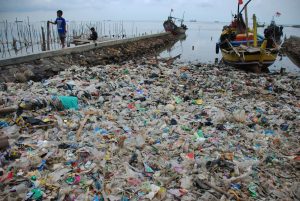 sampah plastik