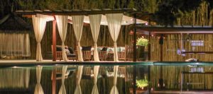 Santi Lounge Restaurant and Bar