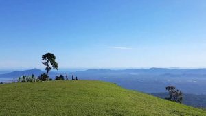 Puncak Tetetana, Kumelembuai