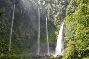 Air Terjun Tumimperas, Pinaras