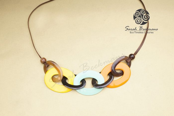 Perhiasan Kalung Tanduk