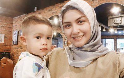 Revalina S Temat Rela Masuk Hutan demi Lingkungan