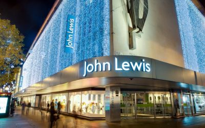 John Lewis Membeli Kembali Pakaian Bekas