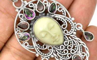 Mengapa Wanita Menyukai Kalung Tulang Sapi Bali