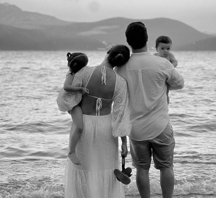 Waiting Turns The Meal Into a Soft Hymn